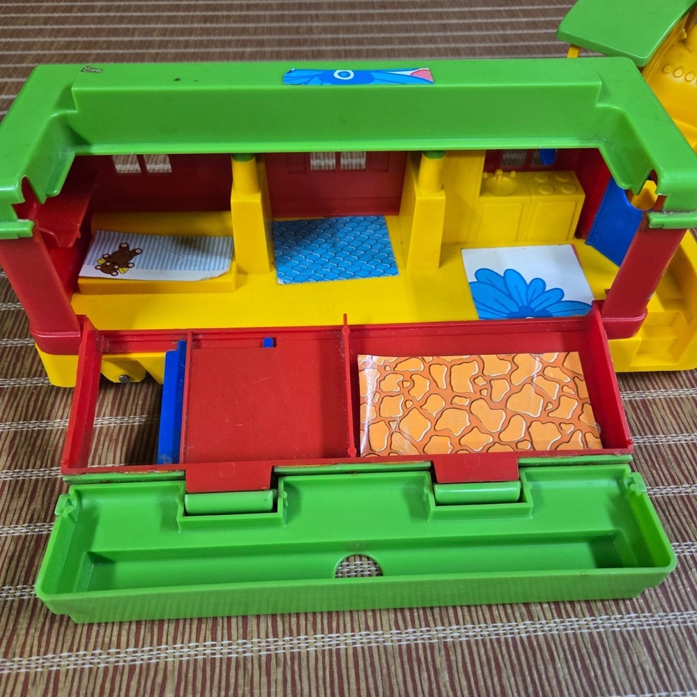VINTAGE 1975 IDEAL THINK & LEARN LIVE-IN TRAIN w/MacMAGNET MAGNETIC FAMILY w/Box - Picture 4 of 16